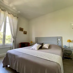 Grand F3 2 Ch Calme Confort Parking Rive Gauche Creps Hippodrome Golf Appartement